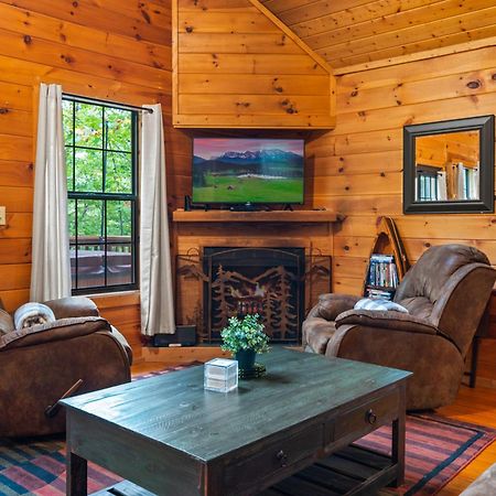 Great Smoky Mountains Cabin!, Secluded, Pet-Kid Friendly! Sevierville Exterior foto