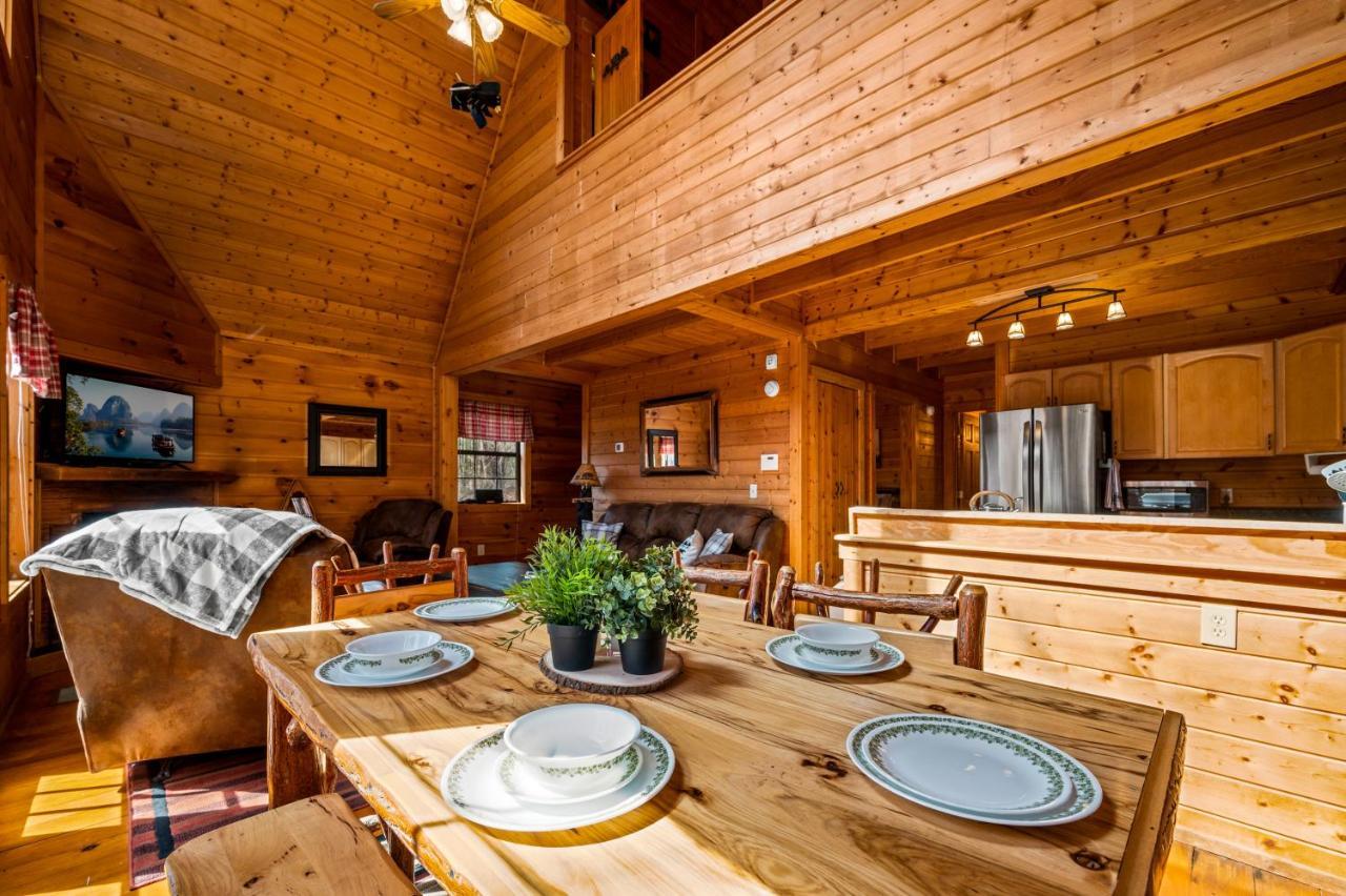 Great Smoky Mountains Cabin!, Secluded, Pet-Kid Friendly! Sevierville Exterior foto